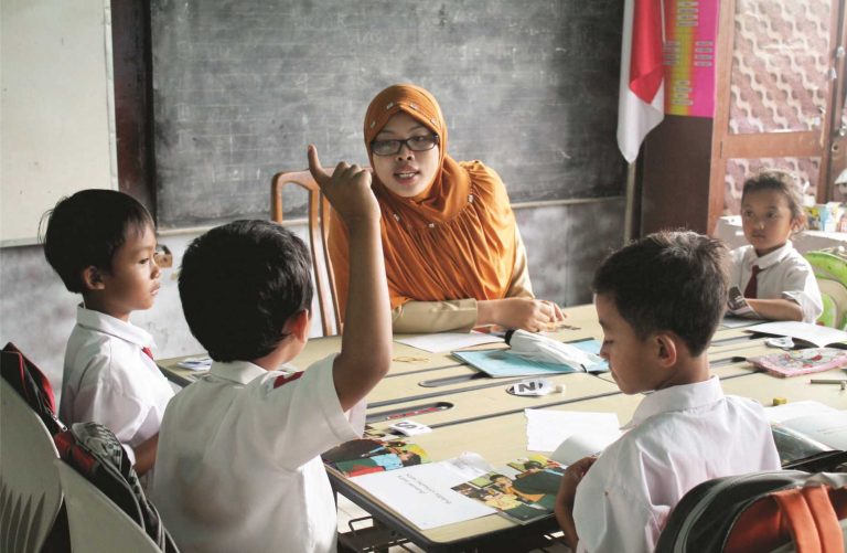 Pentingnya Pendidikan dalam Memutus Rantai Kemiskinan