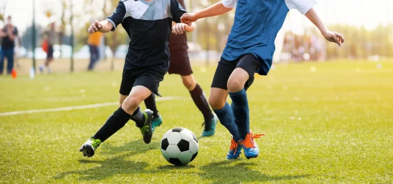 Pertandingan sepak bola