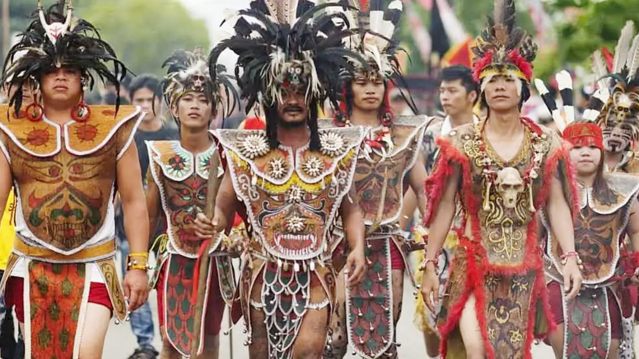 Suku Dayak Kalimantan