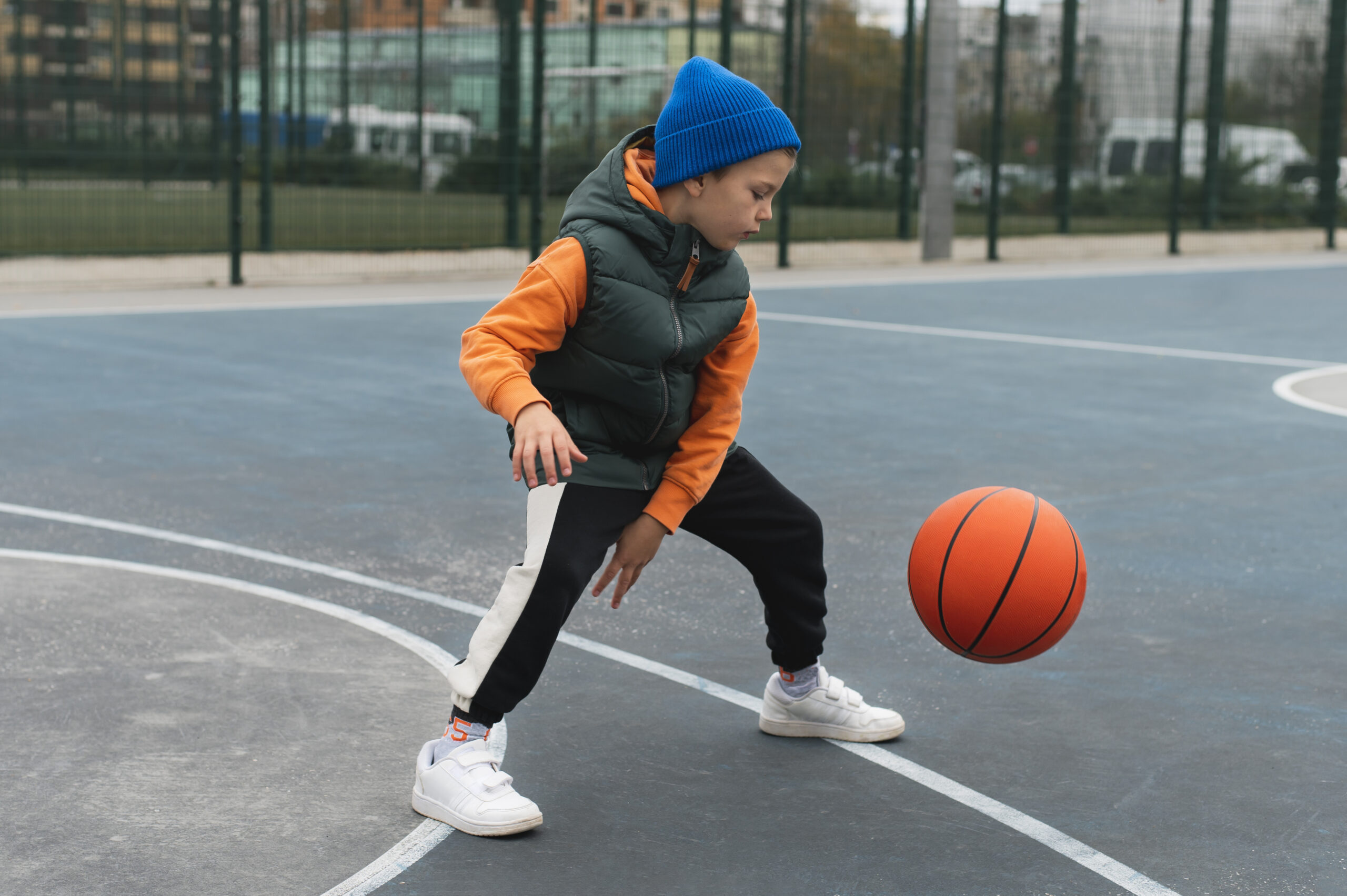 Memilih sepatu basket anak